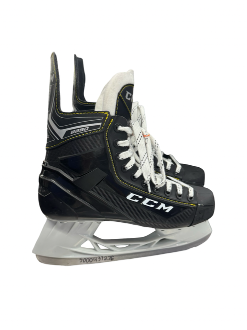 Vist Large View of Product Image Which is Used CCM SUPER TACKS Senior Hockey Skate Senior 8