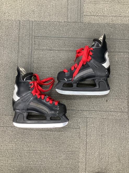 Vist Large View of Product Image Which is Used CCM 4.1 Senior Hockey Skate Senior 6