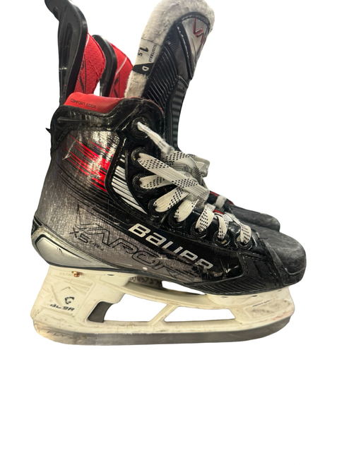 Vist Large View of Product Image Which is Used Bauer VAPOR X5 PRO Junior Hockey Skate Junior 01.5