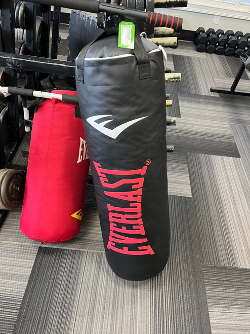 Vist Large View of Product Image Which is Used Everlast 70LB Heavy Punching Bag