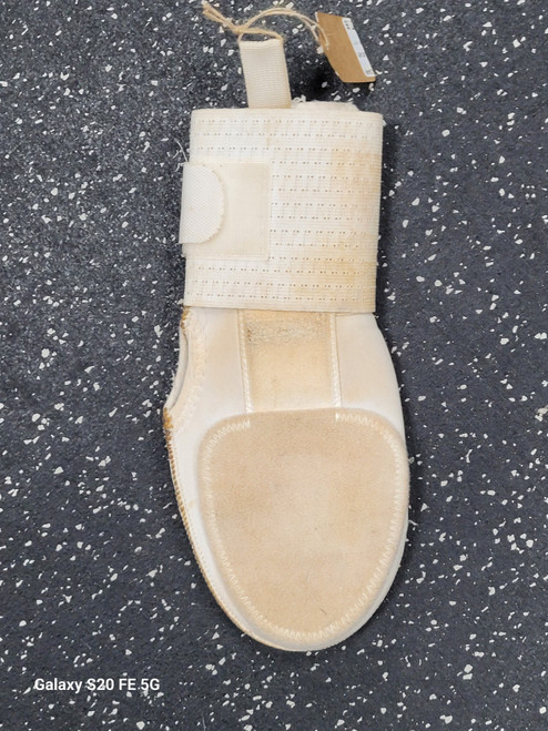 Vist Large View of Product Image Which is Used Evoshield SLIDING MITT Other Clothing White Junior