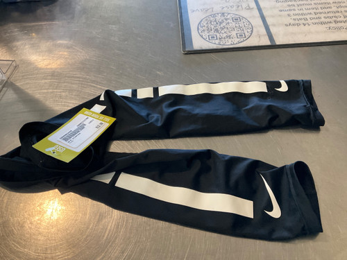 Vist Large View of Product Image Which is Used Nike Football Accessory