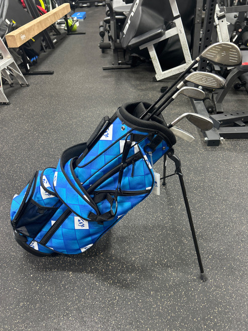 Vist Large View of Product Image Which is Used Taylormade JR. Jr Package Set RH Royal Blue 6 Piece