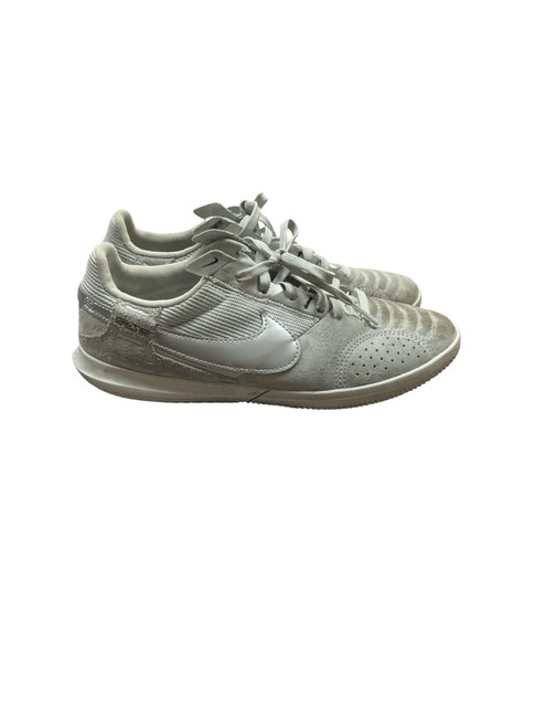 Vist Large View of Product Image Which is Used Nike HM8757-001 Soccer Indoor Shoes Grey Junior 05