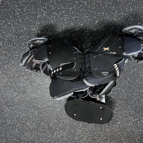 Vist Large View of Product Image Which is Used Xenith PRO SKILL SHOULDER PADS FB Shoulder Pads Black LG