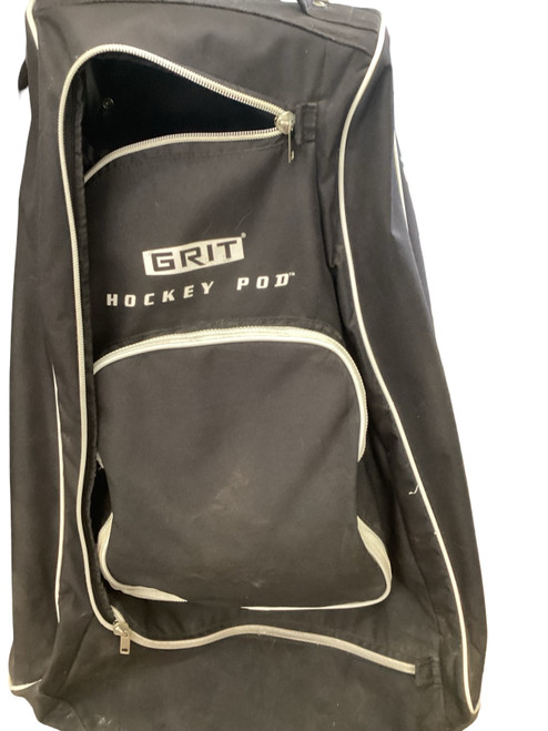 Vist Large View of Product Image Which is Used Grit Sr Hockey Carry Black