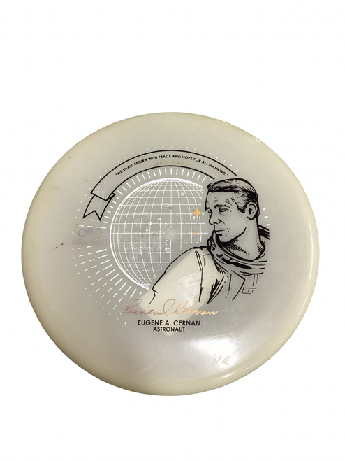 Vist Large View of Product Image Which is Used Streamline PARACHUTE Disc Golf Putter White
