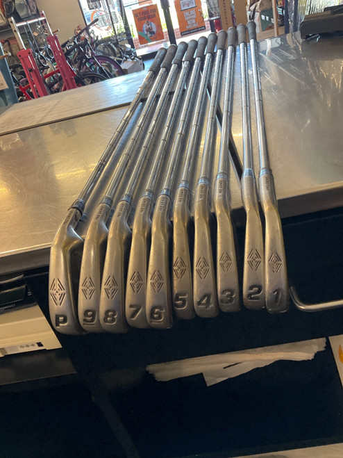 Vist Large View of Product Image Which is Used Top Flite TOUR Mens Iron Set RH 2I-PW