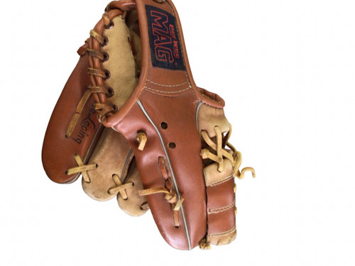 Vist Large View of Product Image Which is Used PEE WEE MAG BB/SB Glove RH Throw Brown 9"