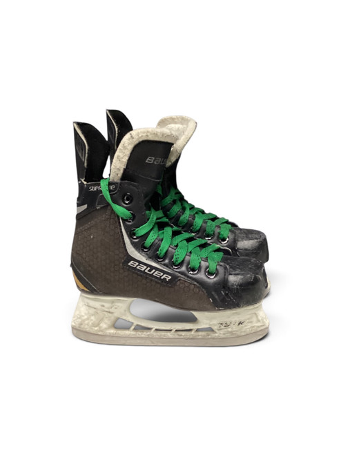 Vist Large View of Product Image Which is Used Bauer ONE.4 Junior Hockey Skate Junior 01