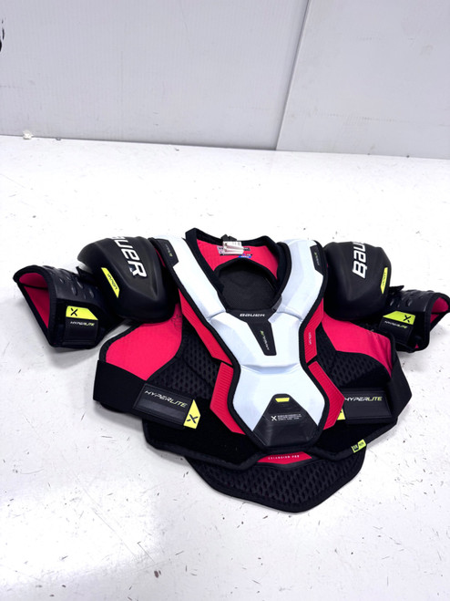 Vist Large View of Product Image Which is Used Bauer HYPERLITE Senior Shoulder Pads MD