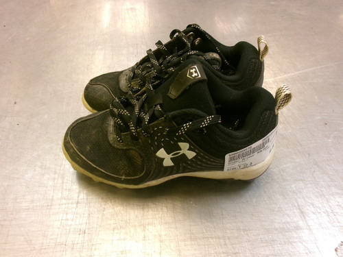 Vist Large View of Product Image Which is Used Under Armour MOLDED BB/SB Cleats Black Youth 12.0