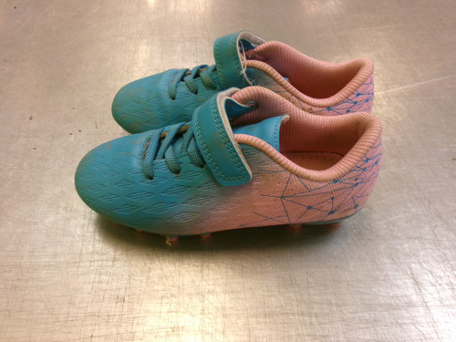Vist Large View of Product Image Which is Used Soccer Cleats Pink Youth 12.0