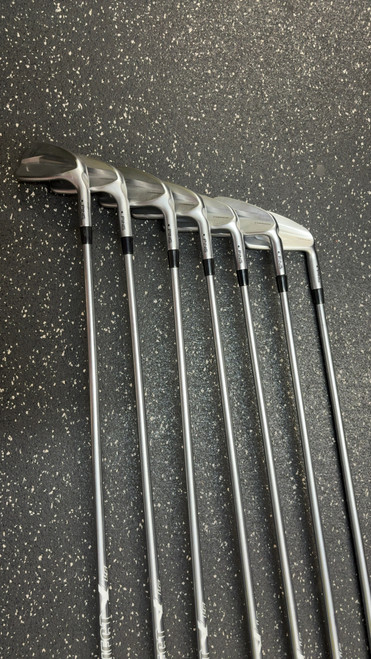 Vist Large View of Product Image Which is Used Ping I59 4-PW Mens Iron Set RH 4I-PW