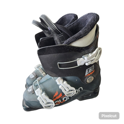 Vist Large View of Product Image Which is Used Salomon T3 JUNIOR SKI BOOTS Boys DH Ski Boot None 250 MP - M07 - W08