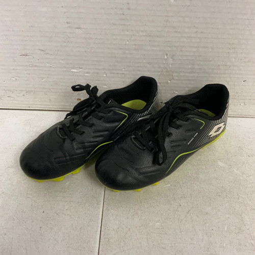 Vist Large View of Product Image Which is Used Lotto Soccer Cleats Black Youth 12.0