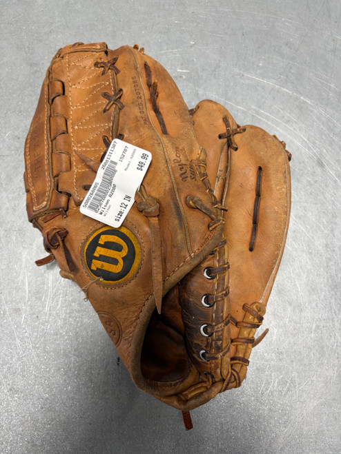 Vist Large View of Product Image Which is Used Wilson A2000 BB/SB Glove RH Throw None 12"
