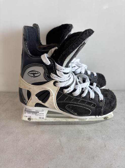 Vist Large View of Product Image Which is Used CCM TACKS 252 Junior Hockey Skate Junior 03