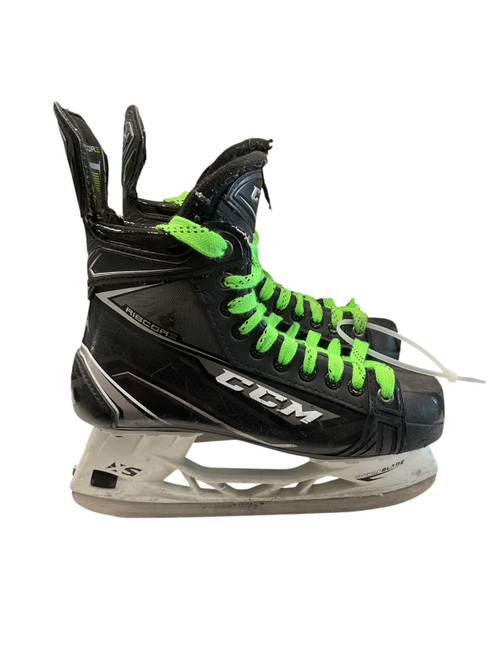 Vist Large View of Product Image Which is Used CCM RIBCORE MAXXPRO SZ 6 Intermediate Hockey Skate Intermediate 6.0