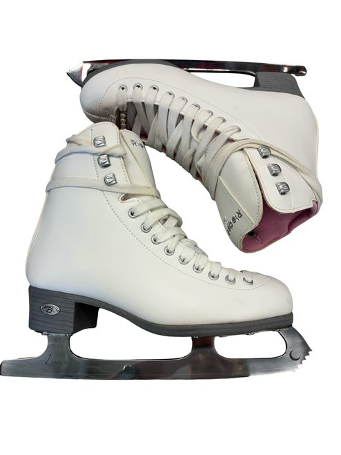 Vist Large View of Product Image Which is Used FIGURE SKATES 5 WomensFigure Skate White Senior 5