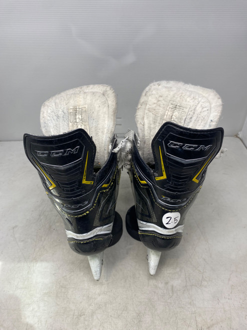 Vist Large View of Product Image Which is Used CCM TACKS Junior Hockey Skate Junior 02.5