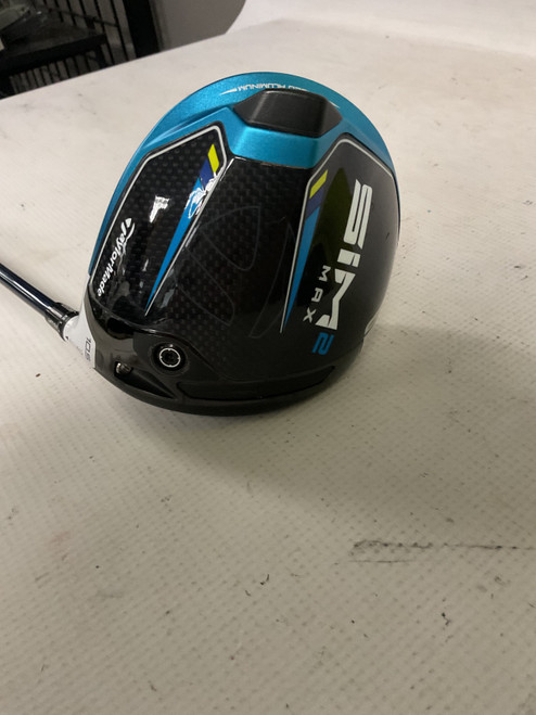 Vist Large View of Product Image Which is Used Taylormade SIM 2 MAX - MINT Mens Driver RH 10.5 Degree