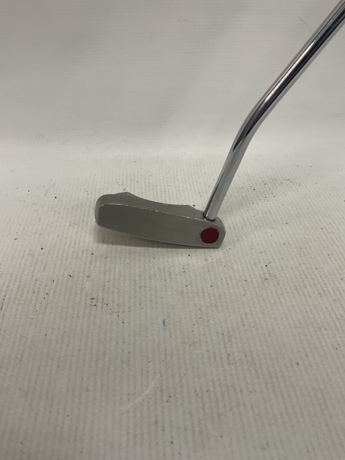 Vist Large View of Product Image Which is Used Cleveland VP3 MILLED Mens Putter RH