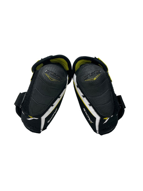 Vist Large View of Product Image Which is Used CCM TACKS CLASSIC Junior Elbow Pads Black LG