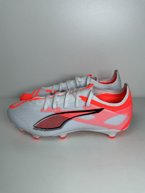Vist Large View of Product Image Which is Used Puma ULTRA 5 ULTIMATE FIRM GROUND Soccer Cleats White SR 7