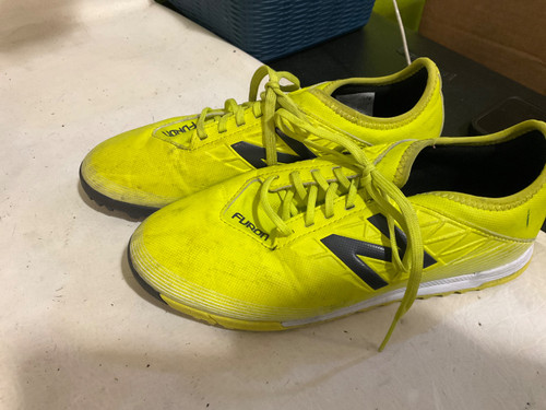 Vist Large View of Product Image Which is Used New Balance Soccer Turf Shoes Yellow Senior 7