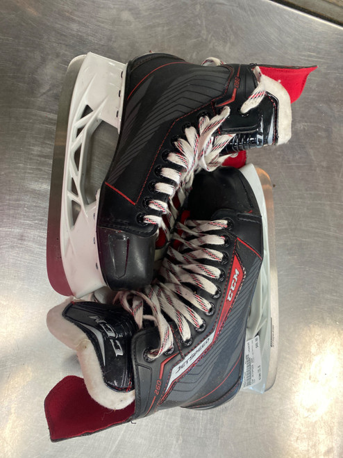 Vist Large View of Product Image Which is Used CCM JETSPEED 260 Intermediate Hockey Skate Intermediate 5.0