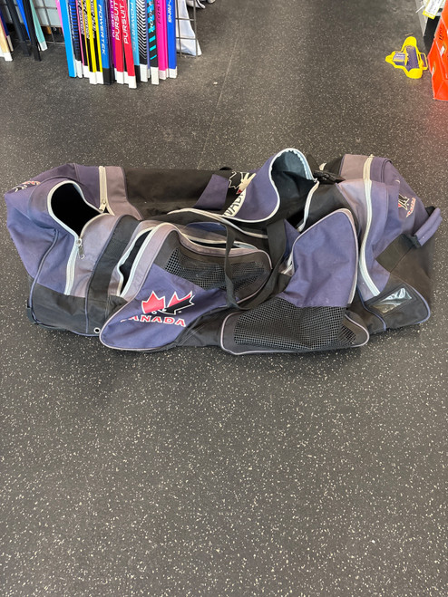 Vist Large View of Product Image Which is Used Sr Hockey Carry Black