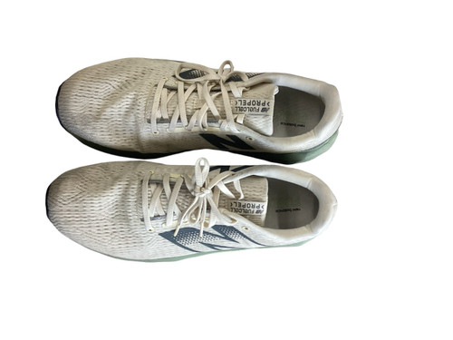 Vist Large View of Product Image Which is Used New Balance Basketball Shoes M White Youth 12.5