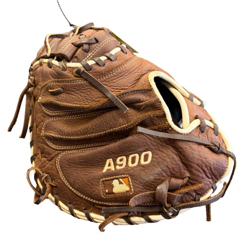 Vist Large View of Product Image Which is Used Wilson A900 Catchers RH Throw Brown 34"