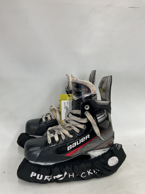 Vist Large View of Product Image Which is Used Bauer 3X VAPOR Junior Hockey Skate Junior 04