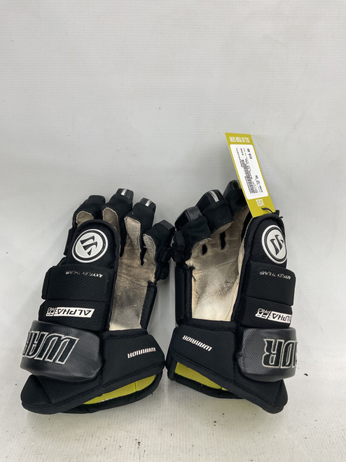 Vist Large View of Product Image Which is Used Warrior ALPHA FR PRO Junior Gloves Black 12"