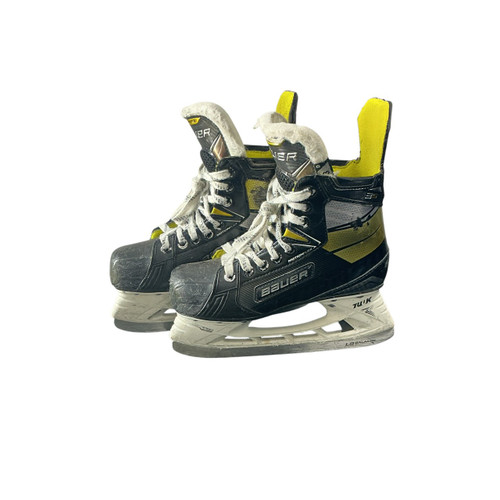 Vist Large View of Product Image Which is Used Bauer 3S Junior Hockey Skate Junior 03