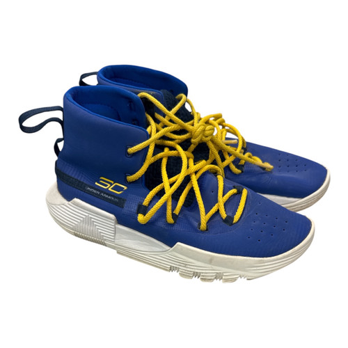 Vist Large View of Product Image Which is Basketball shoes