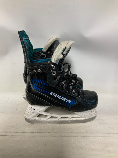 Vist Large View of Product Image Which is Used Bauer 1X Junior Hockey Skate Junior 01