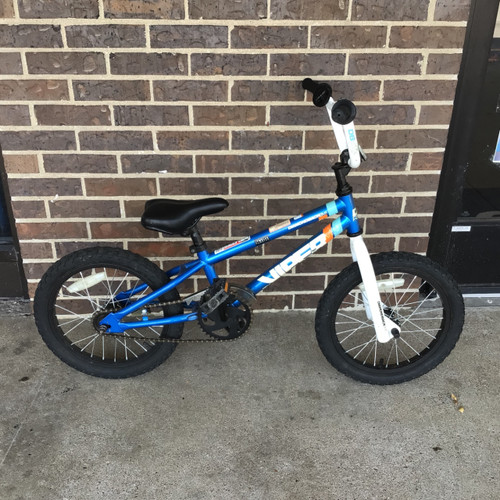 Vist Large View of Product Image Which is Used Diamondback VIPER MINI 16IN BMX BIKE BMX Bike Boys Royal Blue 16"
