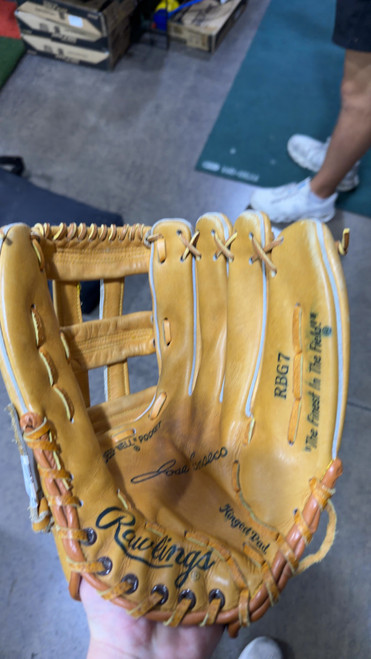 Vist Large View of Product Image Which is Used Rawlings JOSE CONSECO BB/SB Glove RH Throw Brown 12 1/2"