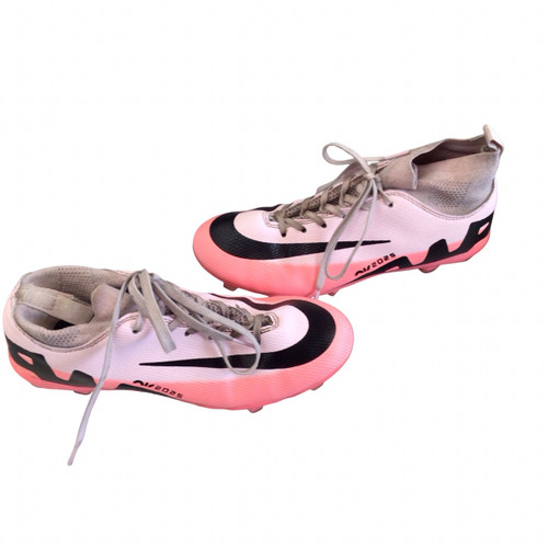 Vist Large View of Product Image Which is Used Nike Soccer Cleats Pink Youth 07.0