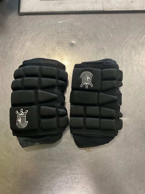 Vist Large View of Product Image Which is Used Brine ARM PADS Lacrosse Arm Pads/Guards Black MD