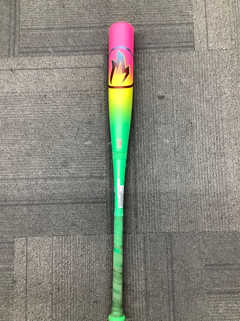Vist Large View of Product Image Which is Used Easton HYPE FIRE 2026 BB/SB USA 2 5/8 Bat 30"