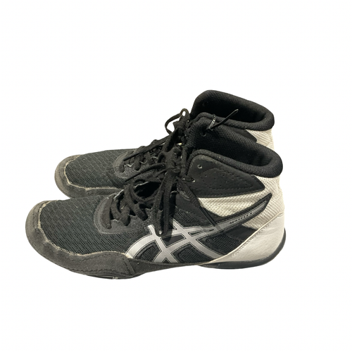 Vist Large View of Product Image Which is Used Asics Wrestling Shoes Black Junior 04.5