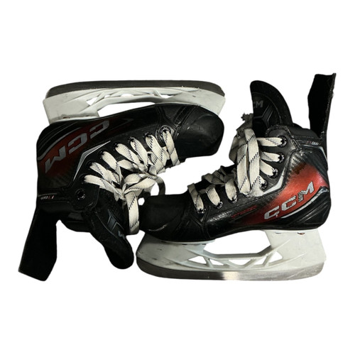 Vist Large View of Product Image Which is Used CCM JETSPEED FT860 JR SKATE Junior Hockey Skate Junior 01.5