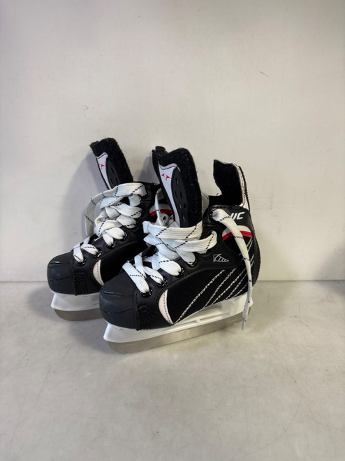 Vist Large View of Product Image Which is Used Victoria Sport VIC Youth Hockey Skate Youth 09.0