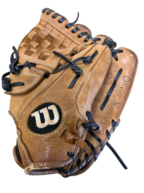 Vist Large View of Product Image Which is Used Wilson A950 BB/SB Glove RH Throw Brown 12"
