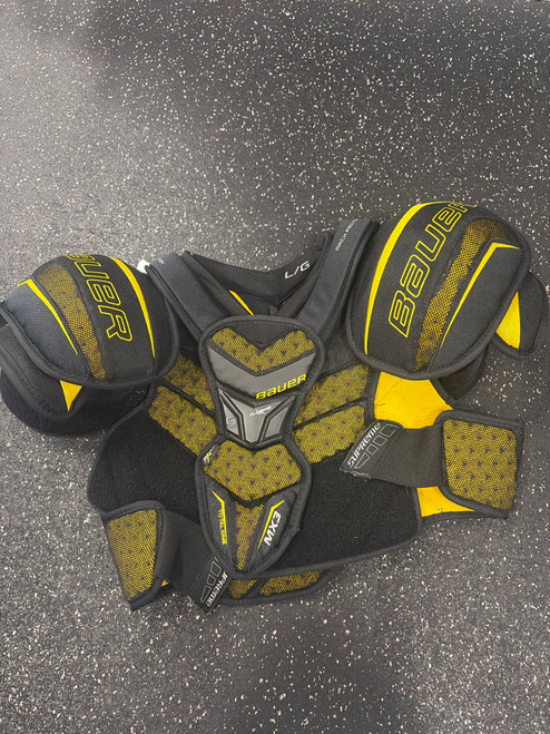 Vist Large View of Product Image Which is Used Bauer SUPREME SUPREME MX3 Junior Shoulder Pads LG
