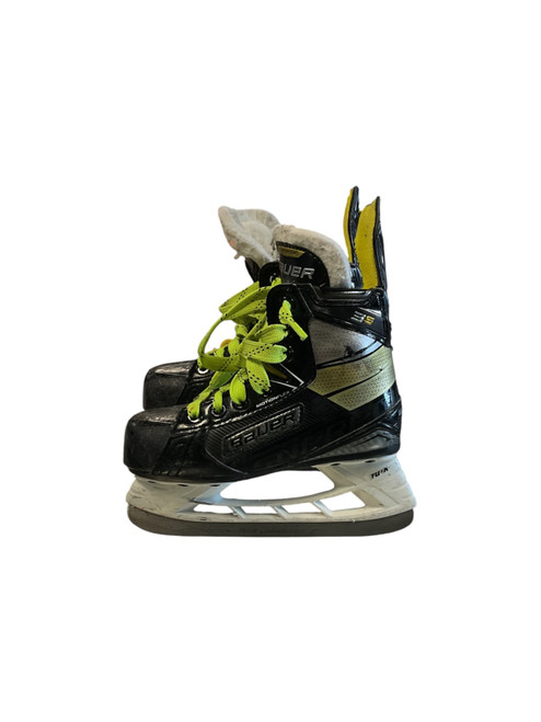 Vist Large View of Product Image Which is Used Bauer SUPREME 35 Youth Hockey Skate Youth 12.0